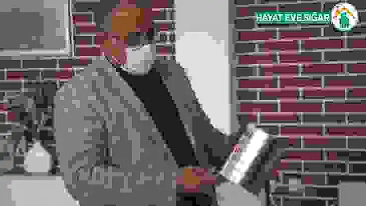 Elazığ'da okul çatısında bulunan ABD'nin 50 yıl önce gönderdiği yağların analizi yapıldı