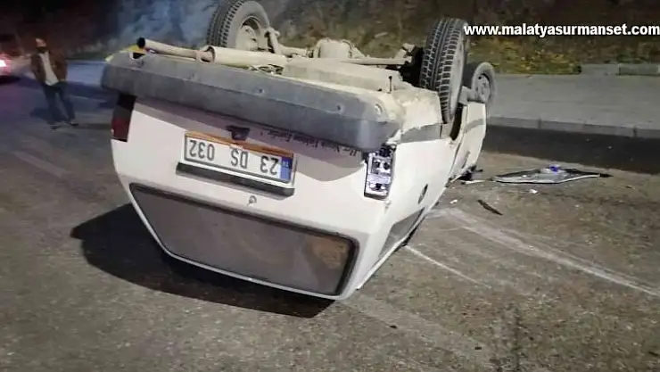 Elazığ'da otomobil takla attı: 2 yaralı