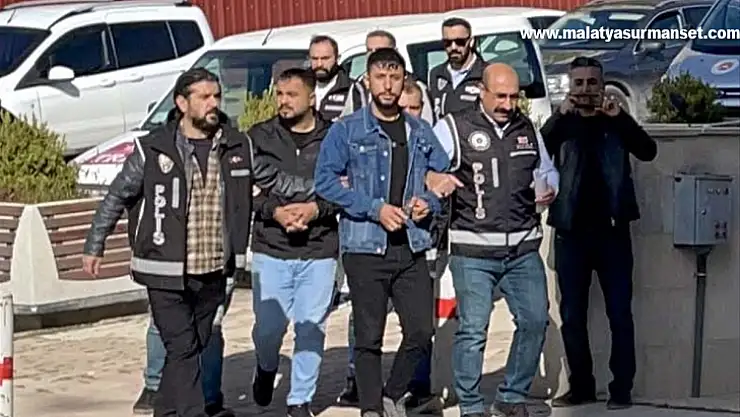 Elazığ'da silah kaçakçılığı operasyonunda 3 zanlı tutuklandı