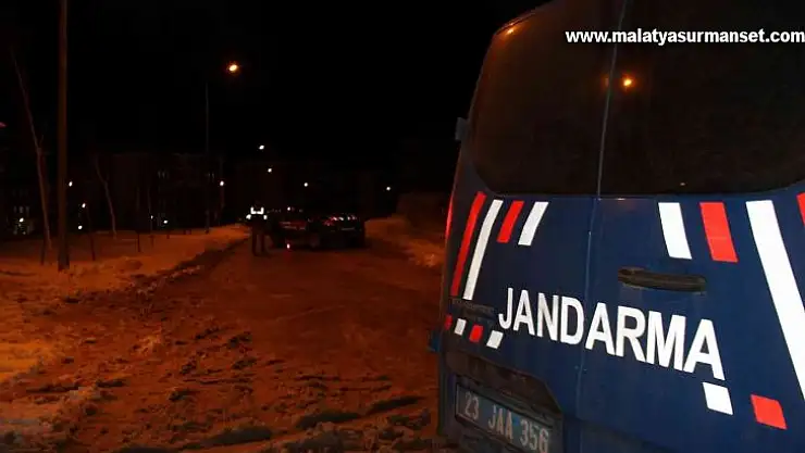 Elazığ'da silahlı, bıçaklı kavga: 2 yaralı