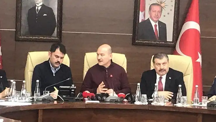 Elazığ'daki depremden etkilenen Diyarbakır'da 3 bina yıkıldı