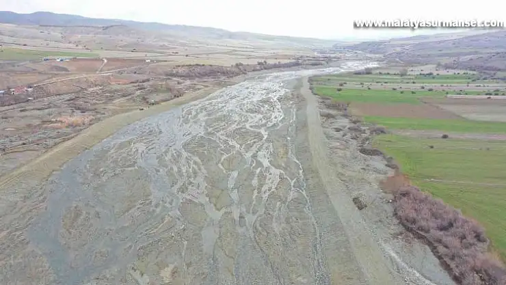 Elazığ dere ıslah çalışmaları sürüyor
