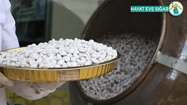 Elazığ'ın 'Beyaz Altını' badem şekerinde Ramazan bereketi