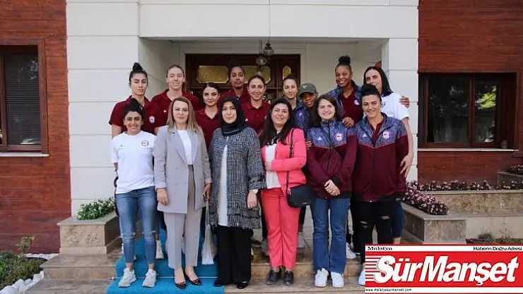 Elazığ'ın basketbol takımını, Berihan Kaldırım ağırladı