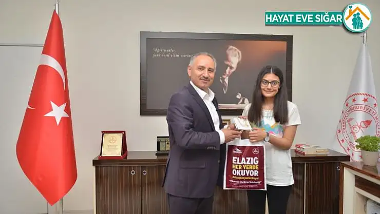 Elazığ'ın LGS birincisi Sare Yıldız,'Galatasaray Lisesine gitmek istiyorum'