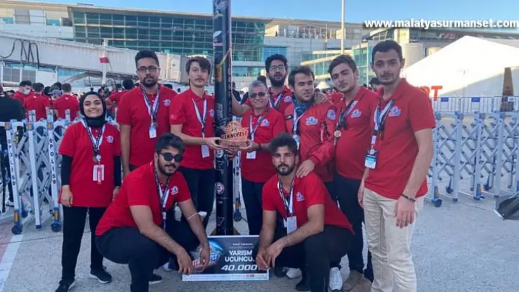 Elazığ takımından Teknofest'te önemli başarı: Yüksek irtifa kategorisinde Türkiye üçüncülüğü elde ettiler