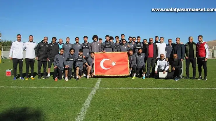 Elazığ takımları 29 Ekimi kutladı