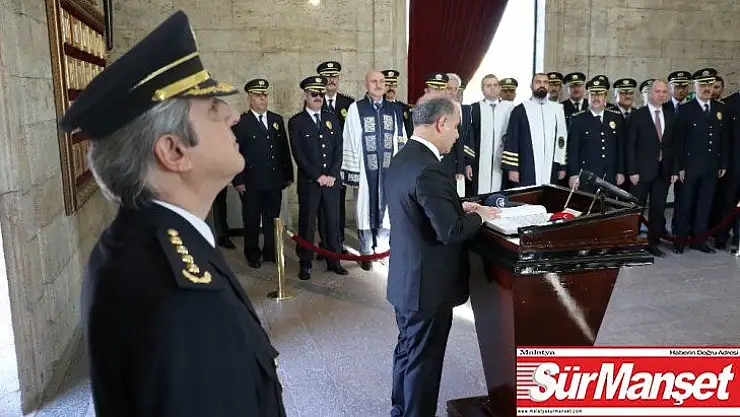 Emniyet teşkilatı tam kadro Ata'nın kabri başında