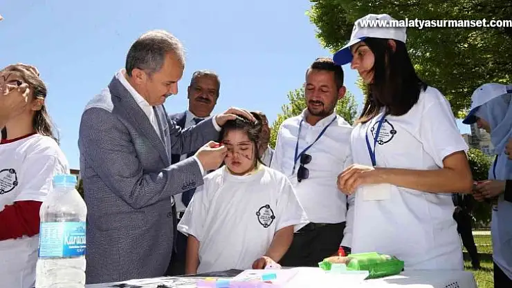 Engelsiz yaşam merkezinde bahar şenliği