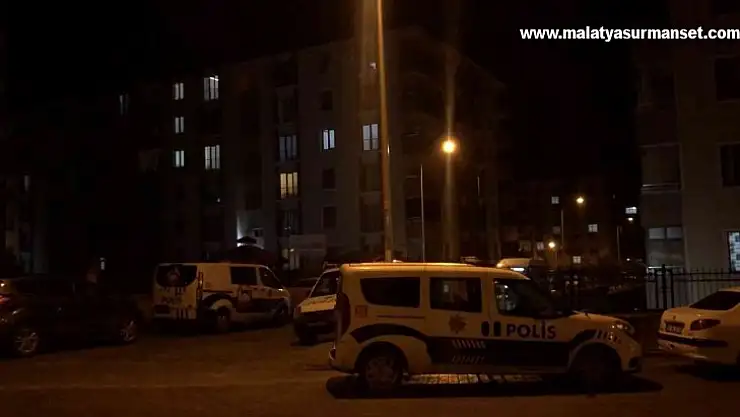 doktor evinde ölü bulundu