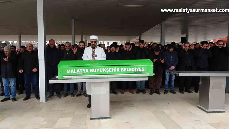 Eşi tarafından öldürülen hamile kadın defin edildi