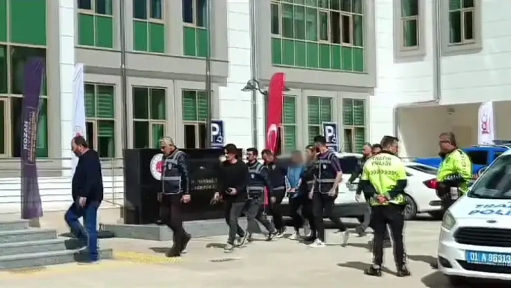 Eşini Öldürdüğü Öne Sürülen Kadın Tutuklandı