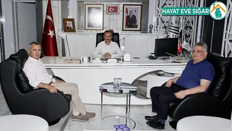 Eski Vali Pekmez, Başkan Kılınçla bir araya geldi