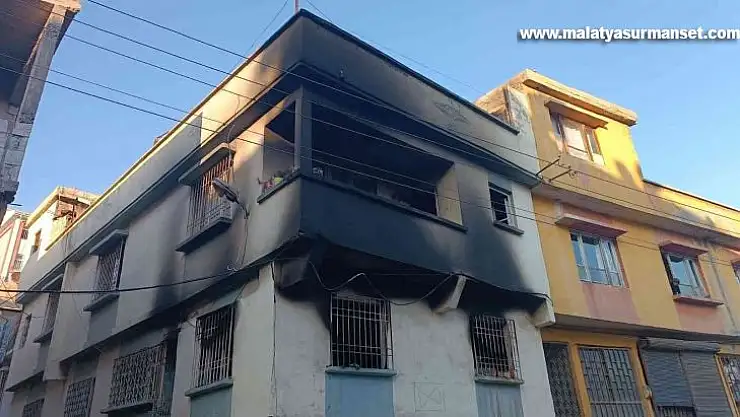 Evde çıkan yangın korku ve paniğe neden oldu