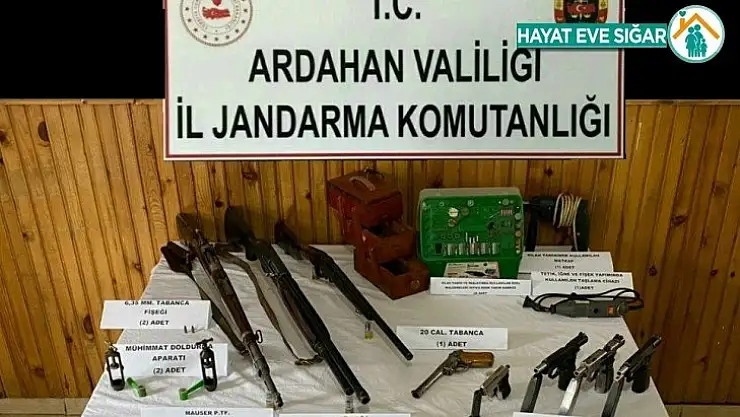 Evini silah atölyesine çeviren şahıs gözaltına alındı