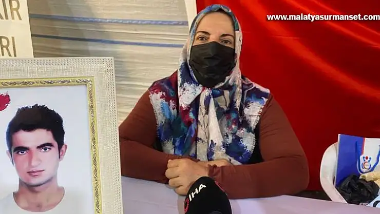 Evlat hasreti çeken anne Güger: 'Devletten ona zarar gelmez, bir an önce kendini o bataklıktan kurtarsın'