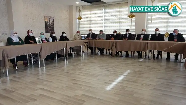 Evlat nöbeti kısıtlamaya rağmen devam ediyor