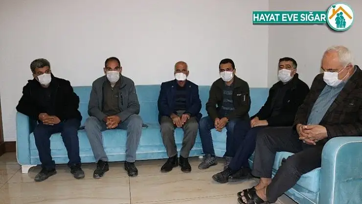 Evlat nöbetindeki aileler çocuklarını HDP'den istemeye devam ediyor