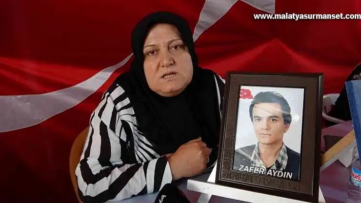 Evlat nöbetindeki aileler çocuklarına 'teslim olma' çağrısında bulundu