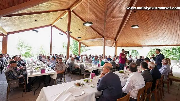 Fadıloğlu, şehit babaları ve kurum müdürlerinin babalar gününü kutladı