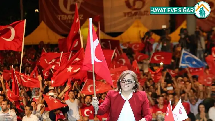 Fatma Şahin'den 15 Temmuz mesajı