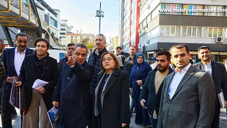 Fatma Şahin, yenilenen Belediye Pasajı'nı ziyaret etti