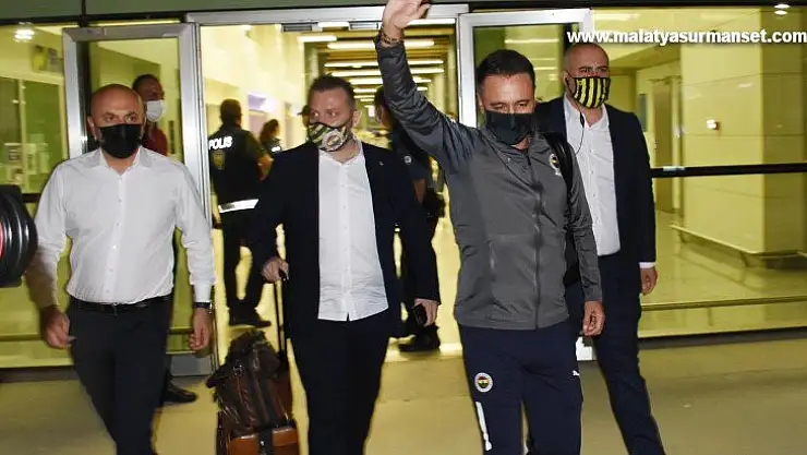 Fenerbahçe, Altay mücadelesi için İzmir'e geldi