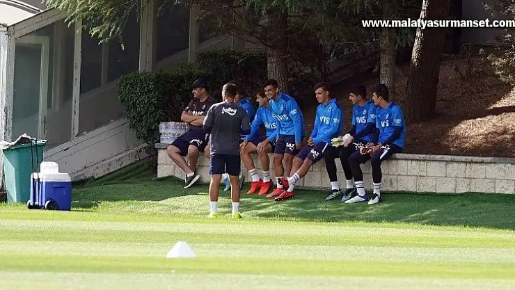 Fenerbahçe'de hazırlıklar sürüyor