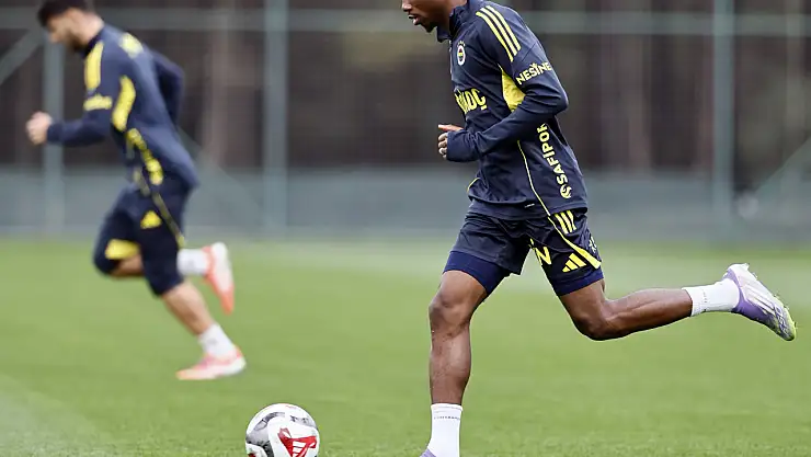 Fenerbahçe günü çift antrenmanla tamamladı