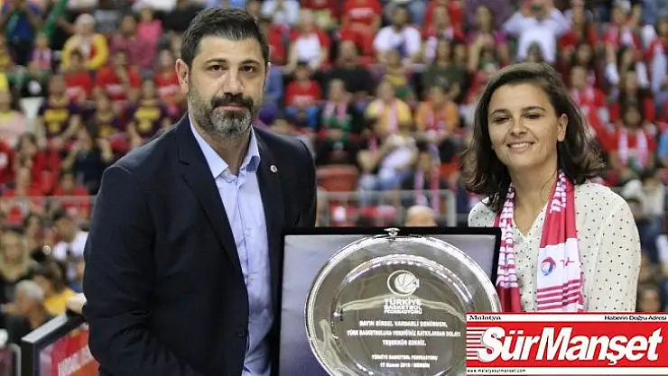 Fenerbahçe'nin yıldız oyuncusu Birsel Vardarlı'ya milli forma