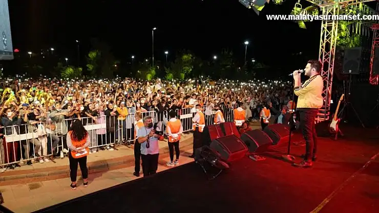 Festival coşkusu üçüncü günde devam etti