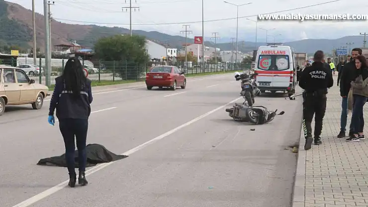 Kamyon ile motosiklet çarpıştı: 1 ölü, 1 yaralı