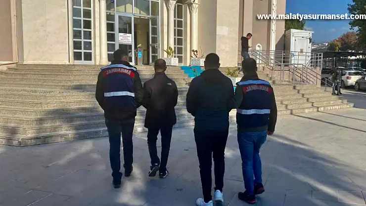 Kesinleşmiş hapis cezası bulunan 2 firari yakalandı