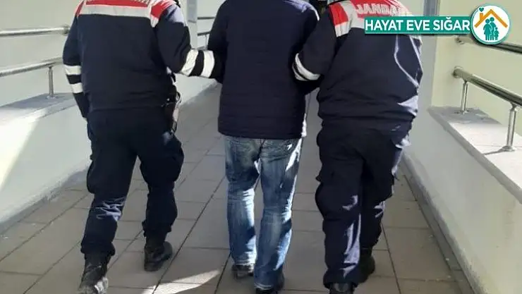 FETÖ /PDY üyeliğinden aranan eski komiser annesinin evinde yakalandı