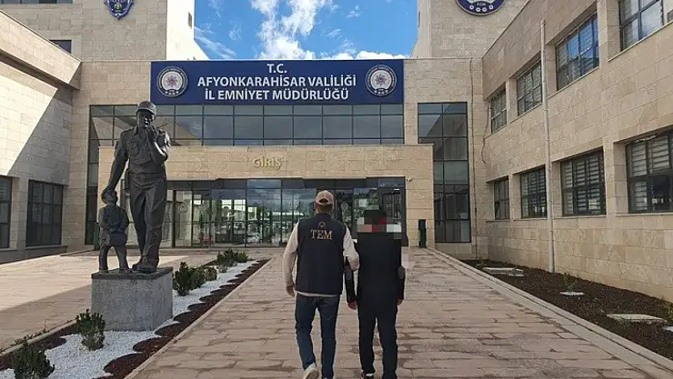FETÖ'den aranan şahsı polis yakaladı