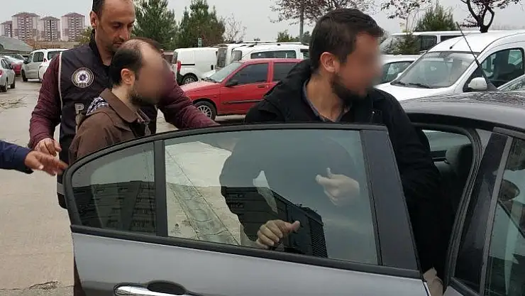 FETÖ'den gözaltına alınan 2 kişi yeniden emniyete götürüldü