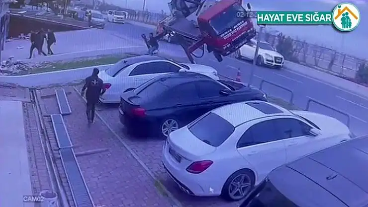 Florya'da dev vinçin devrilmesi kamerada