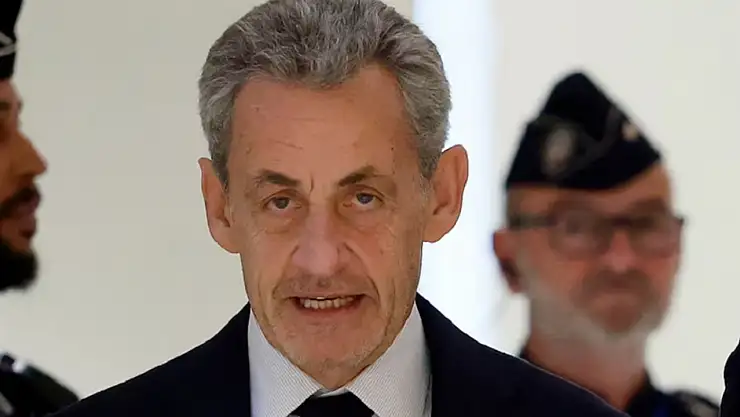 Fransa'nın en yüksek mahkemesi eski Cumhurbaşkanı Sarkozy'nin suçlu kararını onadı
