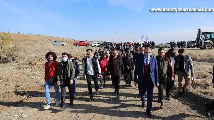 FÜ'de 23 bin fidan toprakla buluşturuldu