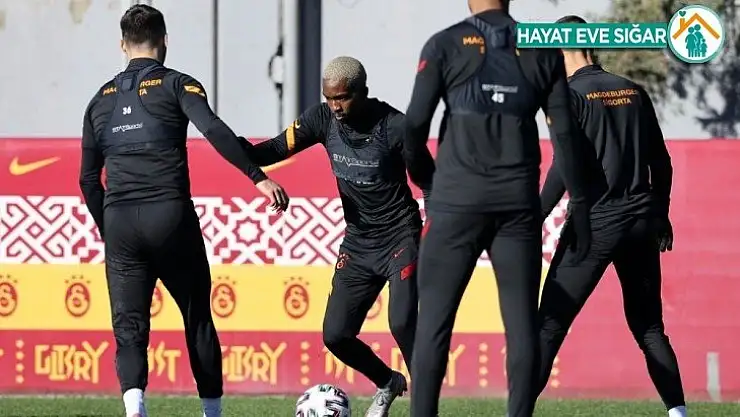 Galatasaray'da Feghouli salon çalışmalarına başladı