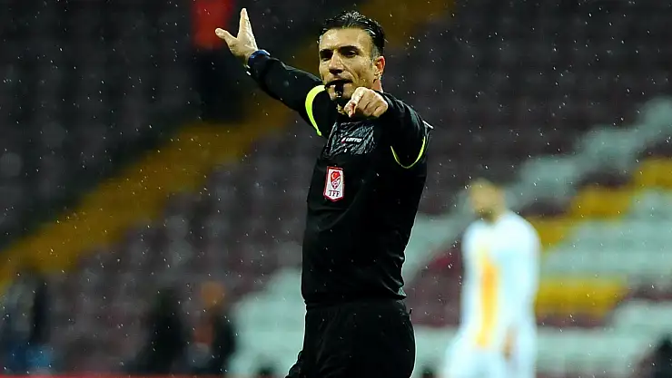 Galatasaray - Göztepe maçının VAR'ı Özgür Yankaya oldu