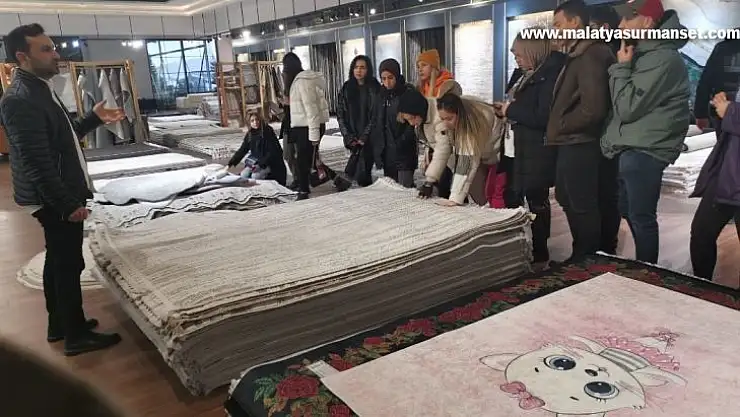 GAÜN halı tasarımı öğrencileri teknik geziye katıldı