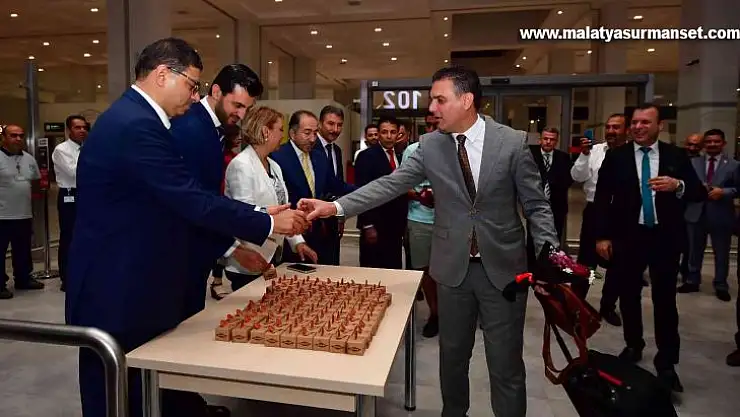 Gaziantep-Bağdat direkt uçuşları başladı