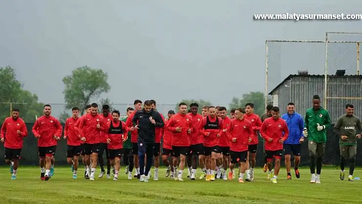 Gaziantep FK hazırlıklarını Bolu'da sürdürüyor