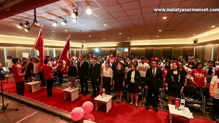 Gaziantep Kolej Vakfı'nda 19 Mayıs Coşkusu