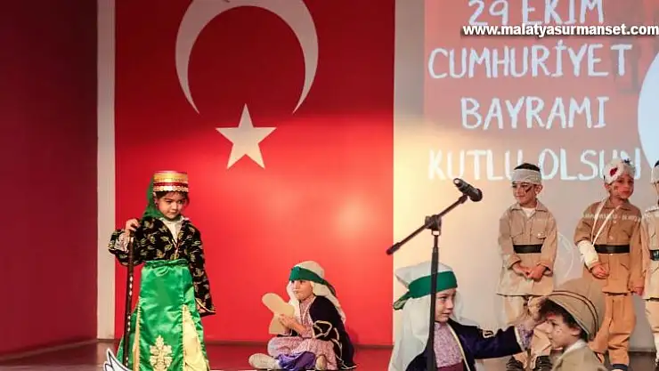 Gaziantep Kolej Vakfı'nı Cumhuriyet coşkusu sardı