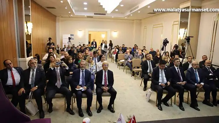 Gaziantep'te 'Ekonomi ve Hukuk' anlatıldı