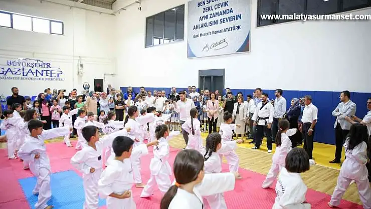 Gaziantep'te 79 bin genç tatilde sporla buluştu