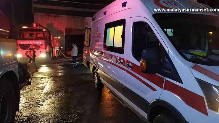 Gaziantep'te fabrika deposunda çıkan yangın kontrol altına alındı