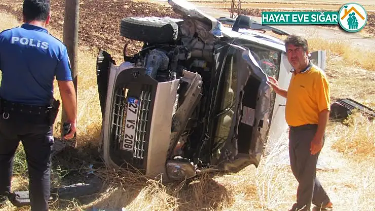 Gaziantep'te hafif ticari araç takla attı: 5 yaralı